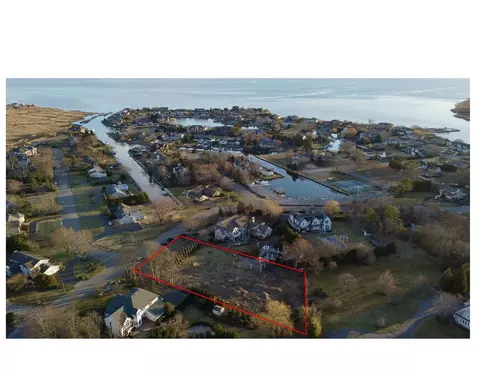 34 The Helm # A, Islip, NY 11730
