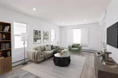 82 Albertson Pl, North Hempstead, NY 11501