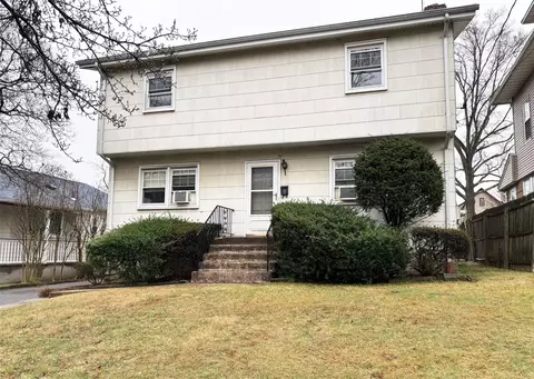 111 Holland Ave, White Plains, NY 10603