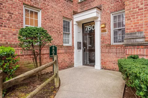 760 Bronx River Rd #A57, Yonkers, NY 10708