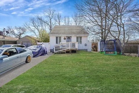 214 Mastic Blvd, Mastic, NY 11950