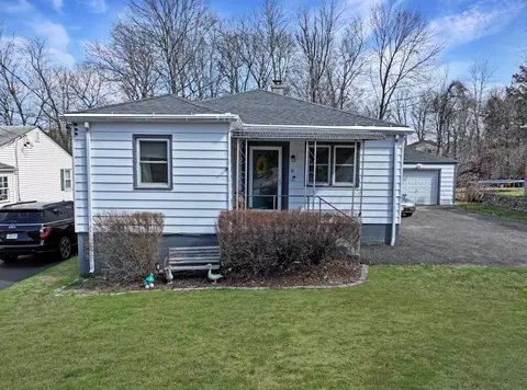 11 Veronica Ave Veronica, New Windsor, NY 12553