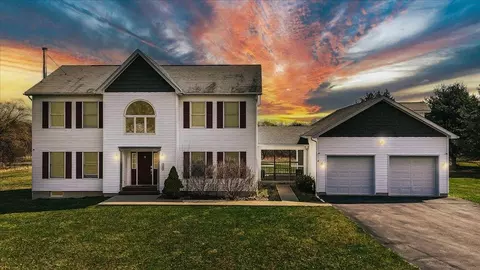 360 New Vernon Rd, Mount Hope, NY 10940