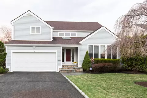 19 Candy Ln, Rye Brook, NY 10573