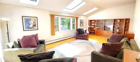 2 N Eckerson Ln, Ramapo, NY 10977