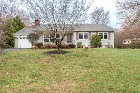 7 Henry Dr, Wappinger, NY 12590