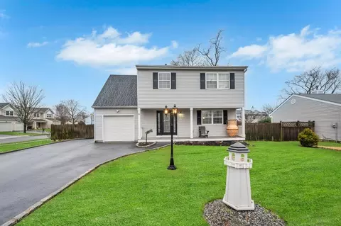 31 Walnut, Central Islip, NY 11722