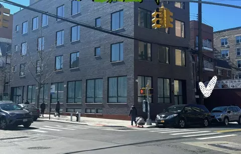 42-08 Bowne St #2B, Flushing, NY 11355