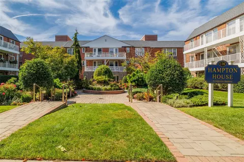 120 Morris Ave #C 15, Rockville Centre, NY 11570