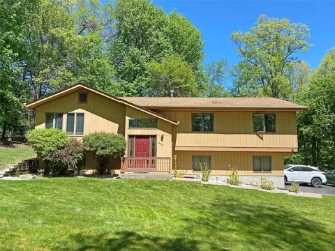 685 Route 304, Clarkstown, NY 10956