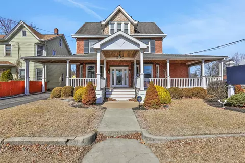 411 Albany Ave, Kingston, NY 12401