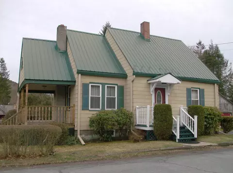 9 Academy St, Rockland, NY 12776