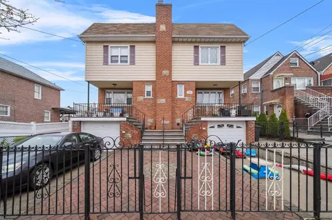 1026 Swinton Ave, New York, NY 10465