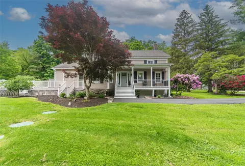 160 Mill St, Wallkill, NY 12589