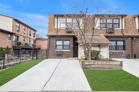 121-21 5 Ave #10, College Point, NY 11356