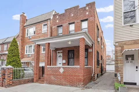 3329 29th St #2FAM, Astoria, NY 11106