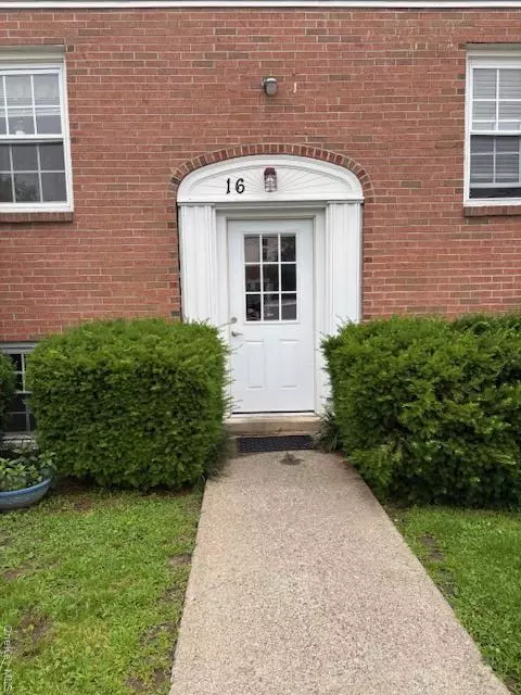 16 Huguenot St #1, New Paltz, NY 12561