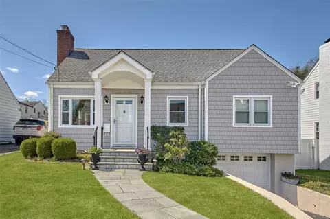148 Frank Ave, Mamaroneck, NY 10543