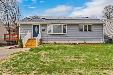31 Flemming Dr, Newburgh, NY 12550