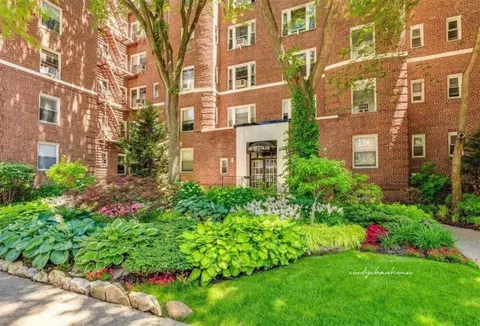 69-09 108th St #2O6, New York, NY 11375