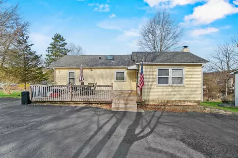 49 Lakeside Dr, New Windsor, NY 12553