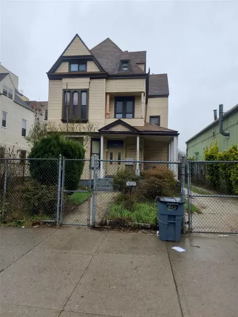 1266 Boston Rd, New York, NY 10456