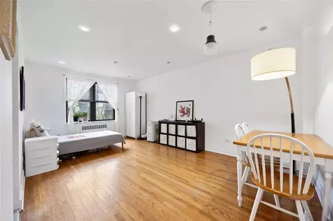 15025 72nd Rd #3H, Flushing, NY 11367