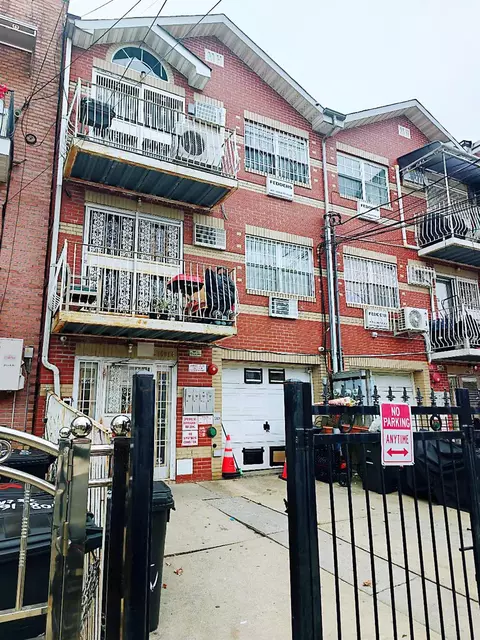 108-14 35th Ave, New York, NY 11368