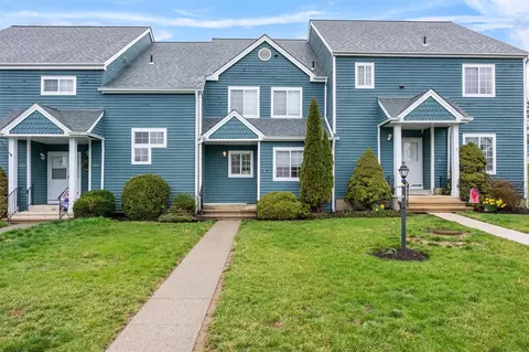 202 Sheffield Ct, Southeast, NY 10509