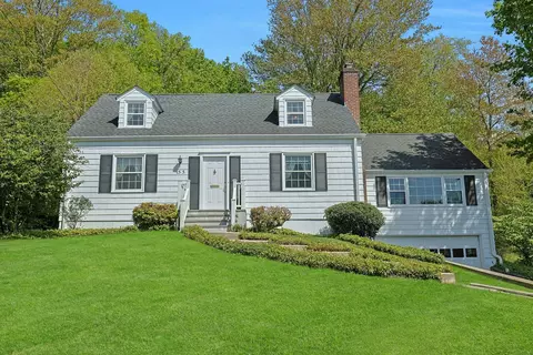 55 Leland Ave, Mount Pleasant, NY 10570