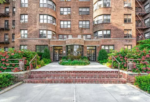 98-120 Queens Blvd #5C, New York, NY 11374