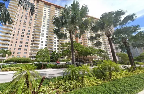 250 174th St #1820, Sunny Isles Beach, FL 33160