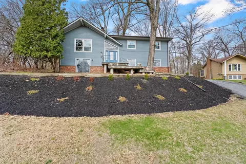 12 Miron Dr, Poughkeepsie, NY 12603