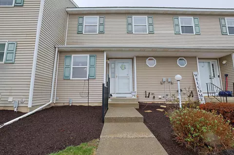 99 Boniface Dr #3E, Crawford, NY 12566