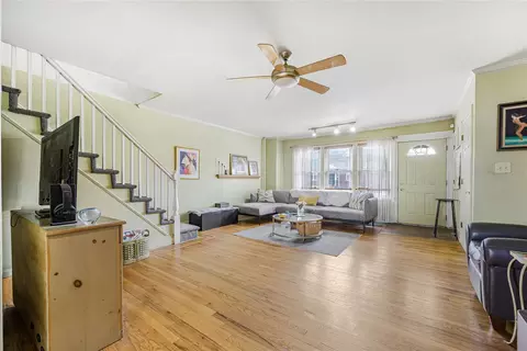 2514 Mickle Ave, New York, NY 10469