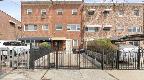 404 Howe Ave, New York, NY 10473