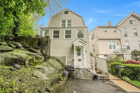 917 Hall St, Mamaroneck, NY 10543