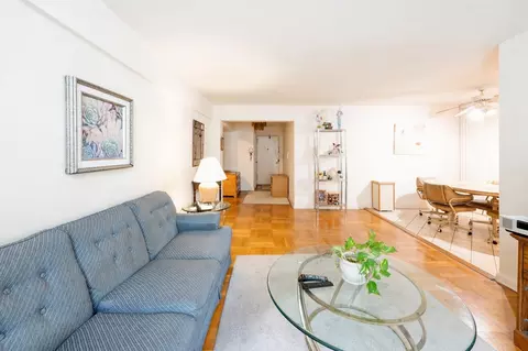 365 Bronx River Rd #2B, Yonkers, NY 10704