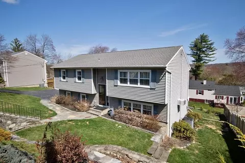 2080 Allan Ave, Yorktown, NY 10598