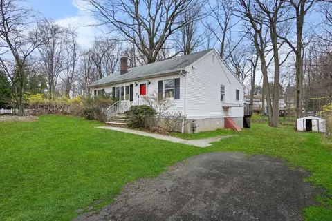20 New County Rd, Ramapo, NY 10952