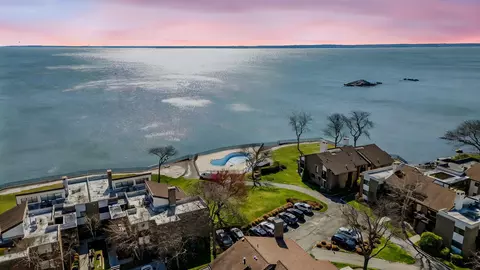61 Waters Edge #61, Rye, NY 10580
