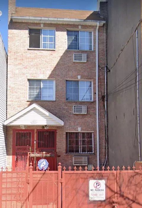 301 Montauk Ave, Brooklyn, NY 11208