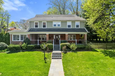 57 Moran Pl, Larchmont, NY 10538