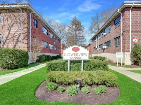 91 Tulip Ave #E1, Floral Park, NY 11001