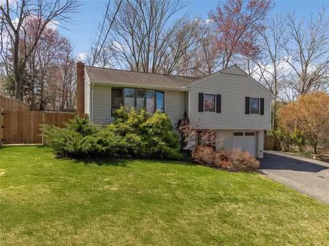 515 Oak Tree Rd, Orangetown, NY 10964
