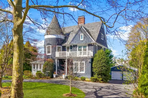 110 Beach Ave, Larchmont, NY 10538