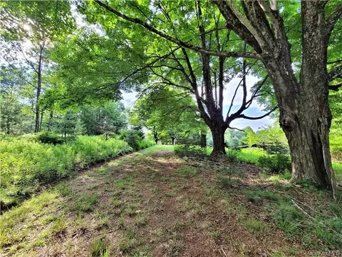 13 Mitchel Rd, Bethel, NY 12786