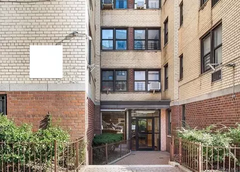 2640 Marion Ave #2E, New York, NY 10458