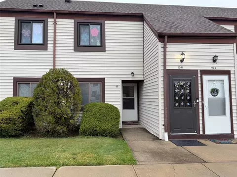 99 Whistler Ct #99, Middle Island, NY 11953