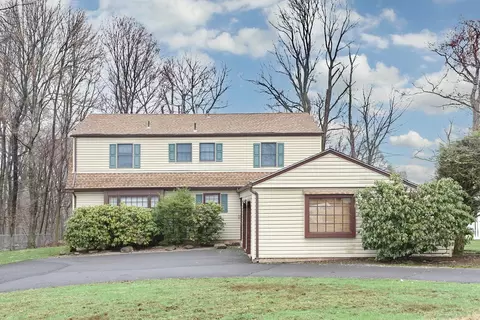 16 Lancaster Dr, Ramapo, NY 10901